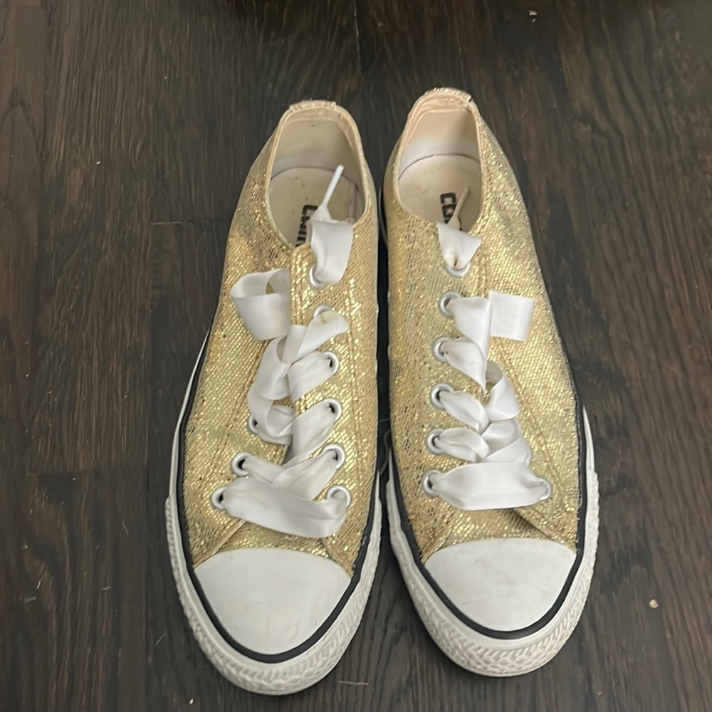 Gold glitter converse